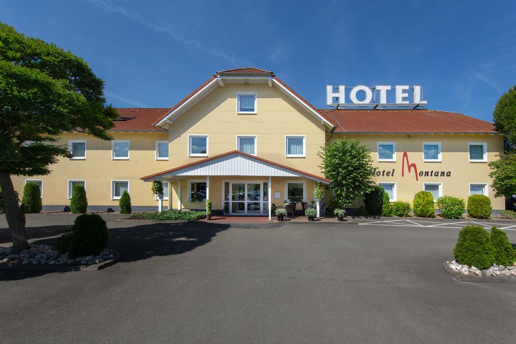 Hotel Montana Diemelstadt Exterior foto